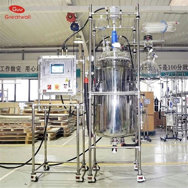 100L���ϺϽ�Ӧ��